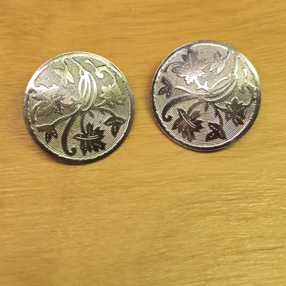 Vintage clip on earrings